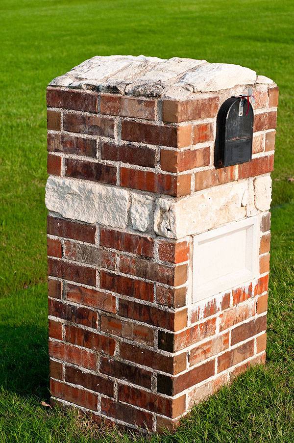 local masonry contractors in South Carolina with completed brick mailbox repair